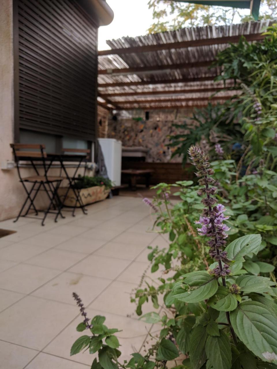 Ahuzat Shaul - Apartment Хадера Екстер'єр фото